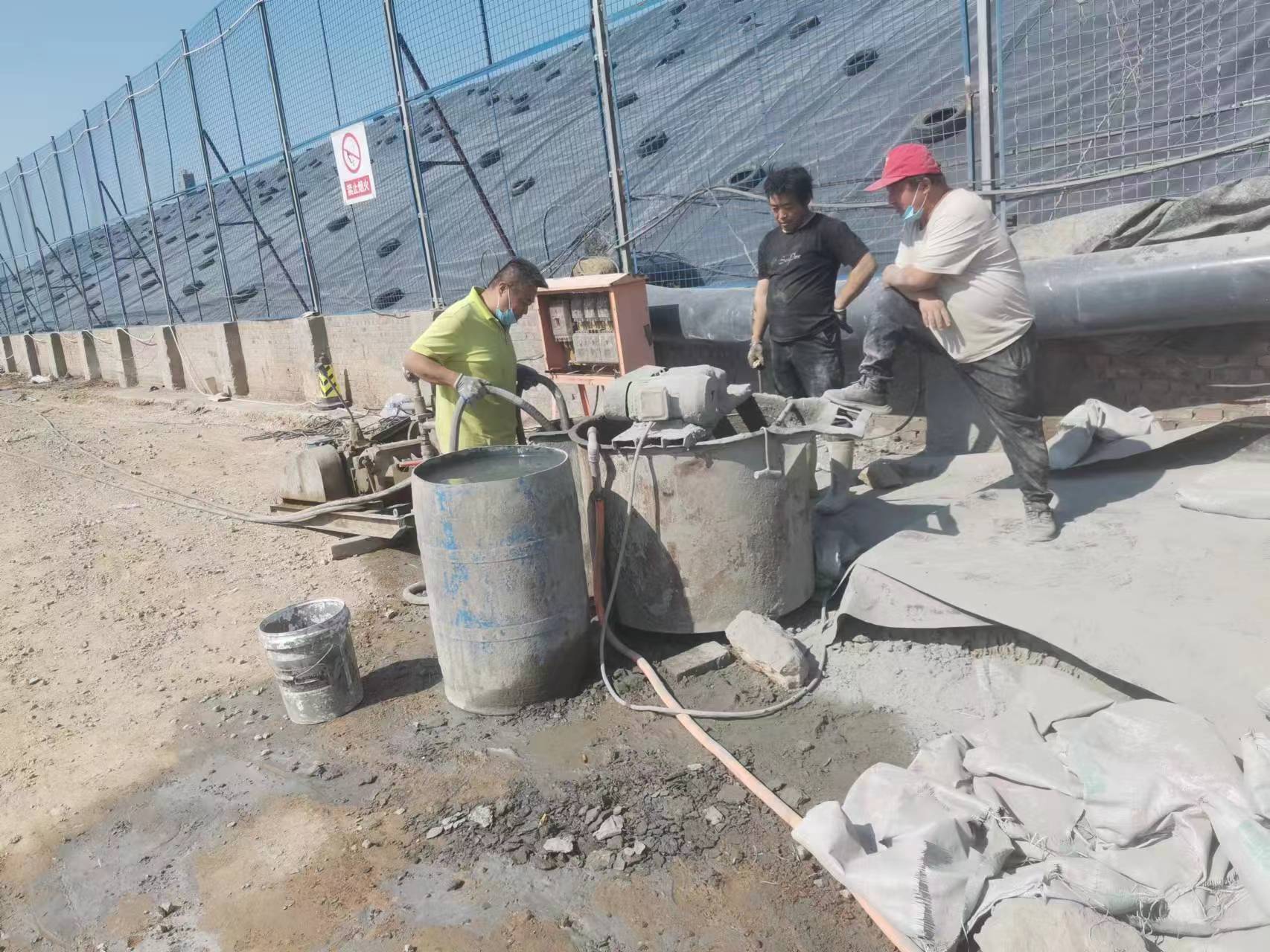 让胡路袖阀管注浆